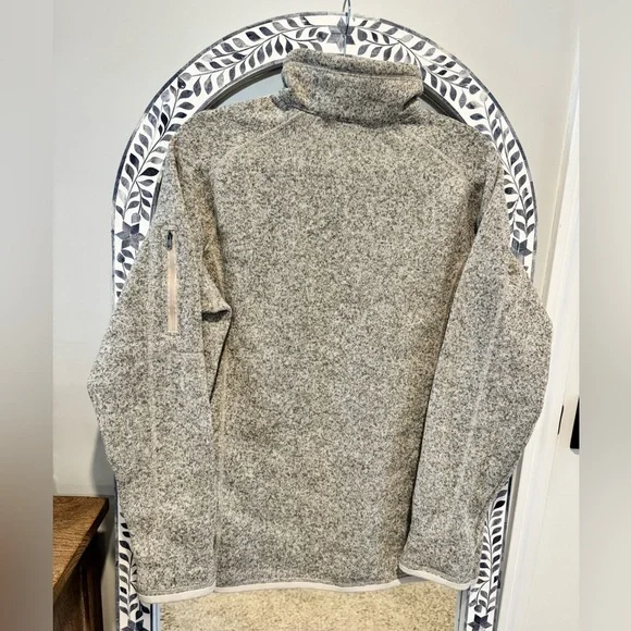 Patagonia Tan Zip-Up Fleece Jacket - Picture 4 of 4